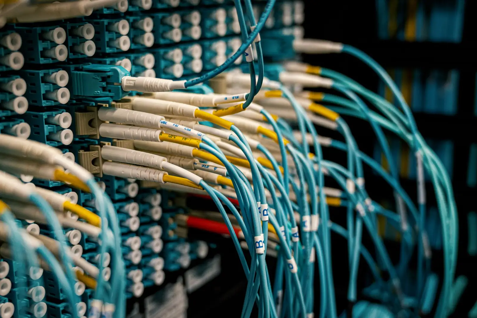 工业现场长距离RS485通信不稳?信号中继器与终端电阻这样配置正文配图 1